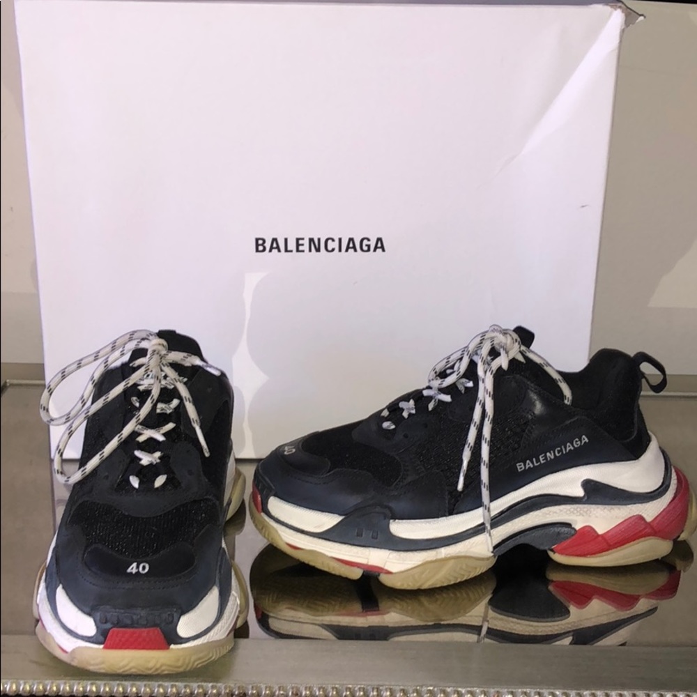 BALENCIAGA TRIPLE S